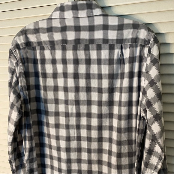 Long sleeve Merona button down shirt. - Picture 5 of 5